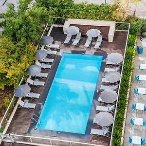 Ibis Styles Aeroport Arenas ניס